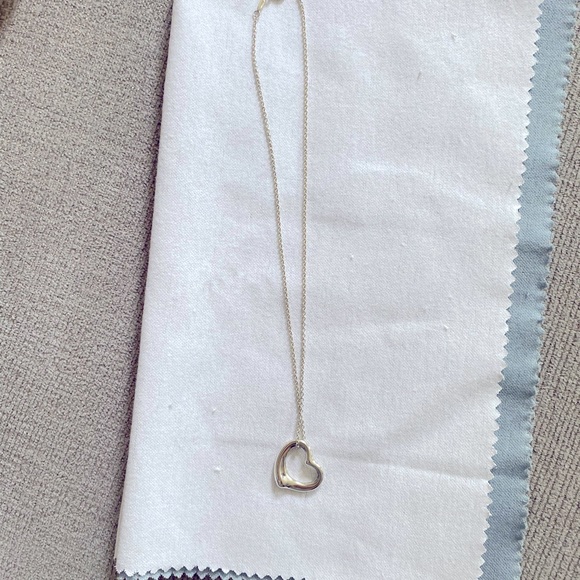 Tiffany & Co. open heart necklace - Picture 2 of 3